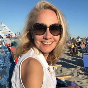 Meet your Posher, Pam